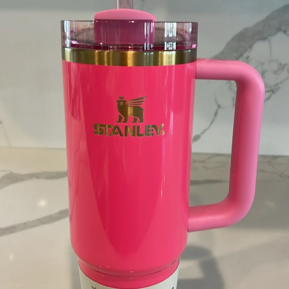 Stanley - PINK PARADE 30oz. Stanley Quencher H2.0 Flowstate Tumbler - NWT!